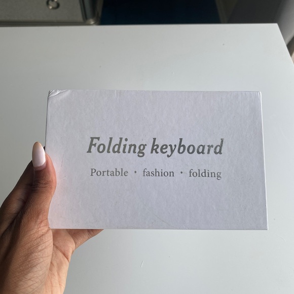 Folding Keyboard - Picture 3 of 4